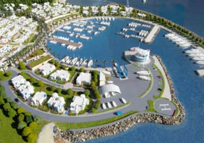 Plusieurs villas près du port étaient réservées aux Ben Ali. Plusieurs villas près du port étaient réservées aux Ben Ali.